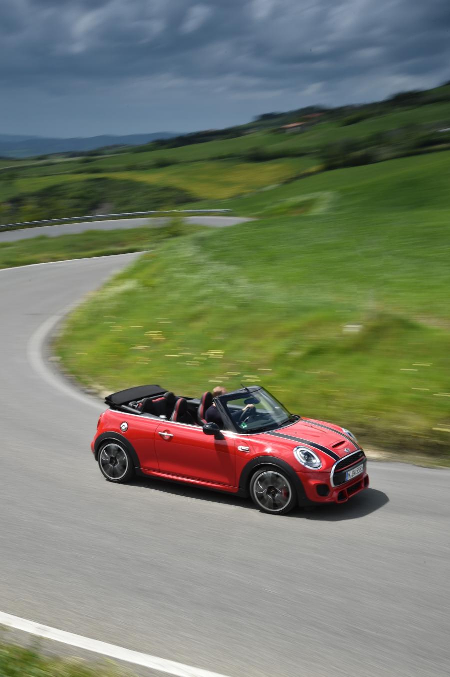  Mini Cooper S JCW Cabrio 2016 года  (фото 86 из 104)